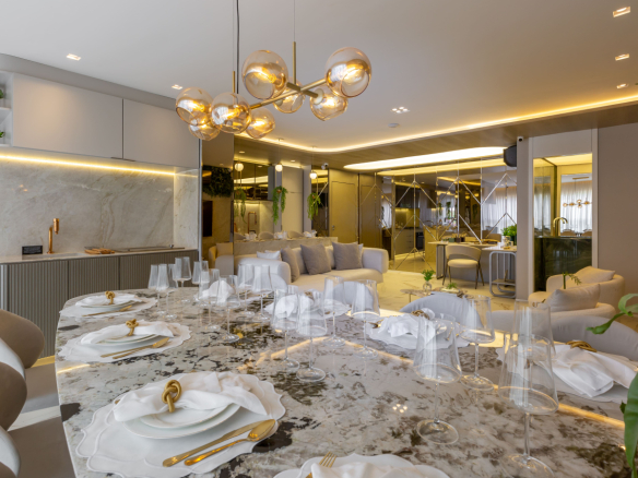 Varanda do decorado de 94 m² do Eden West