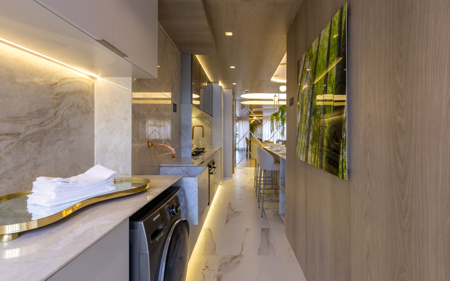 Suíte do decorado de 94 m² do Eden West