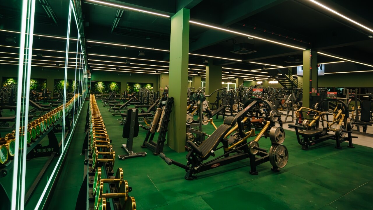 Área de musculação da NitroGym Granja Viana