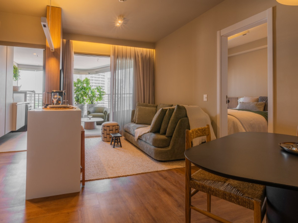 Foto oficial do living decorado de 57 m² do Aero Design by Pininfarina
