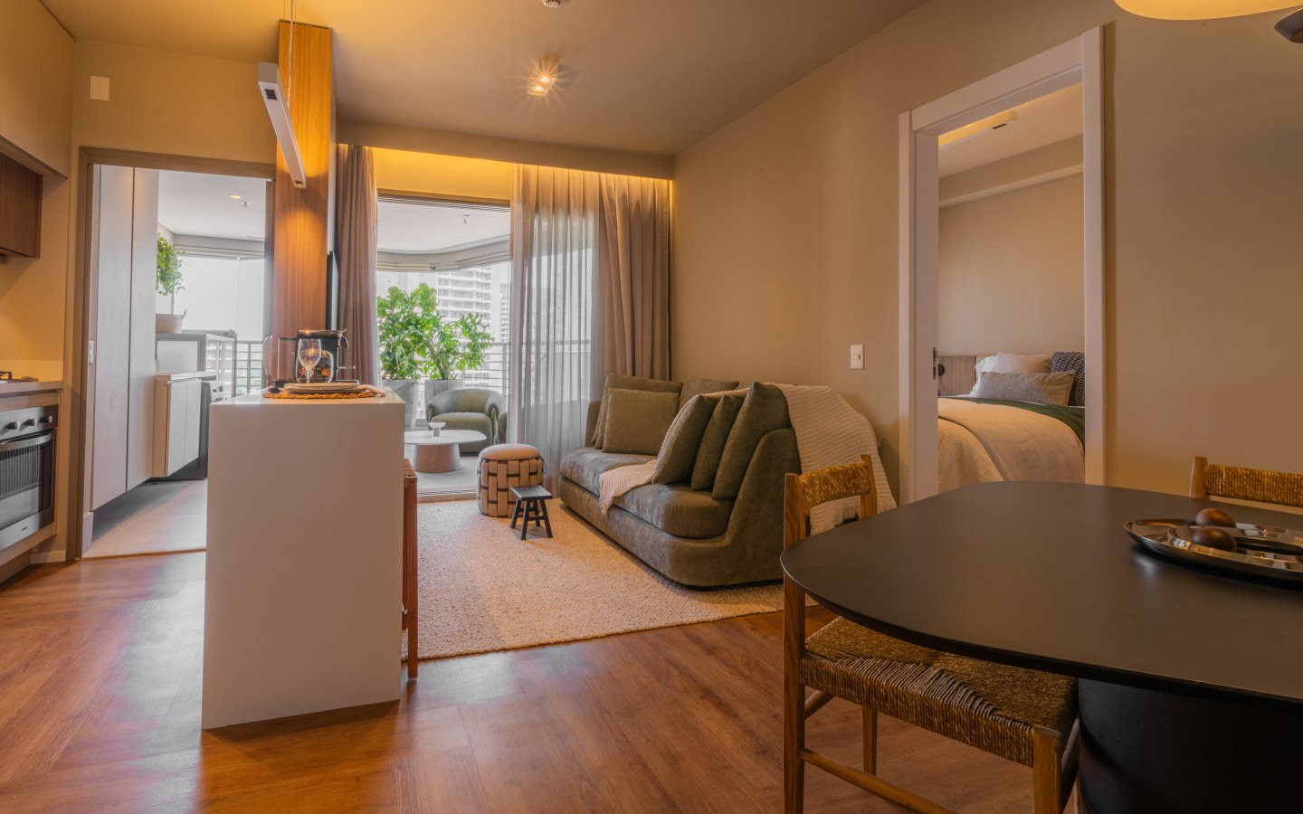 Foto oficial do living decorado de 57 m² do Aero Design by Pininfarina