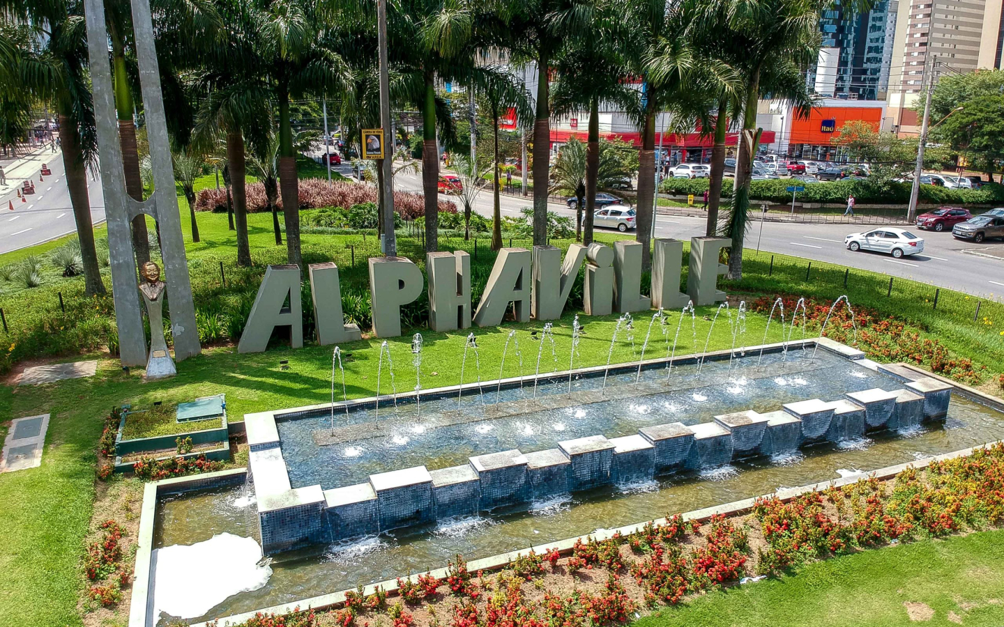 Letreiro e entrada de Alphaville em Barueri