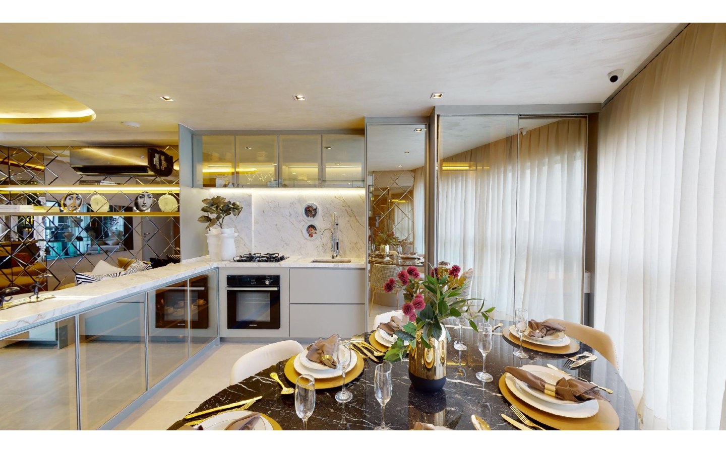 Cozinha do decorado de 77 m² do On The Sky Cyrela by YOO