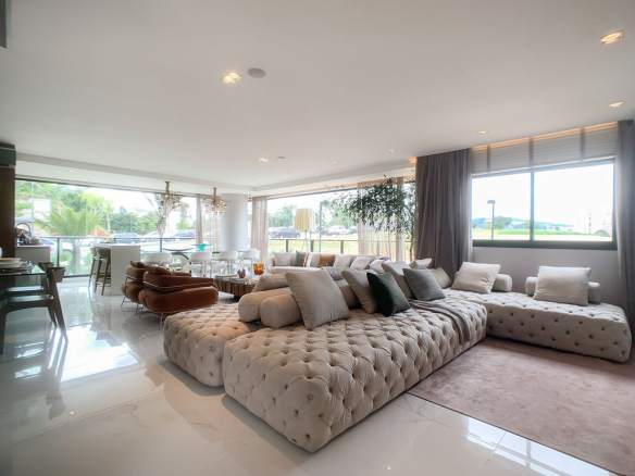 Infinity Alphaville: Estar do decorado junto às janelas, foto oficial JMF