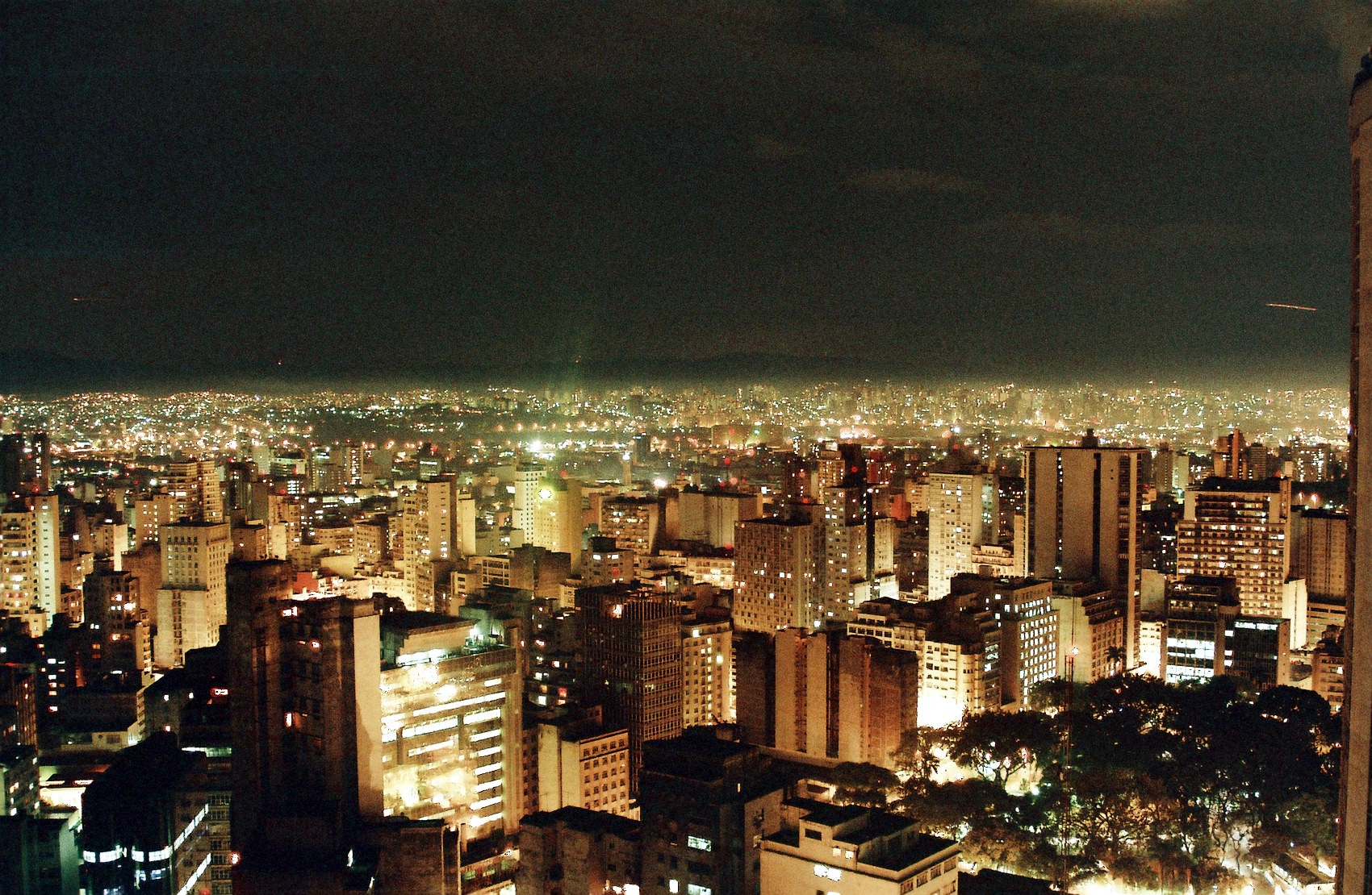 Vista noturna panorâmica dos edifícios de São Paulo
