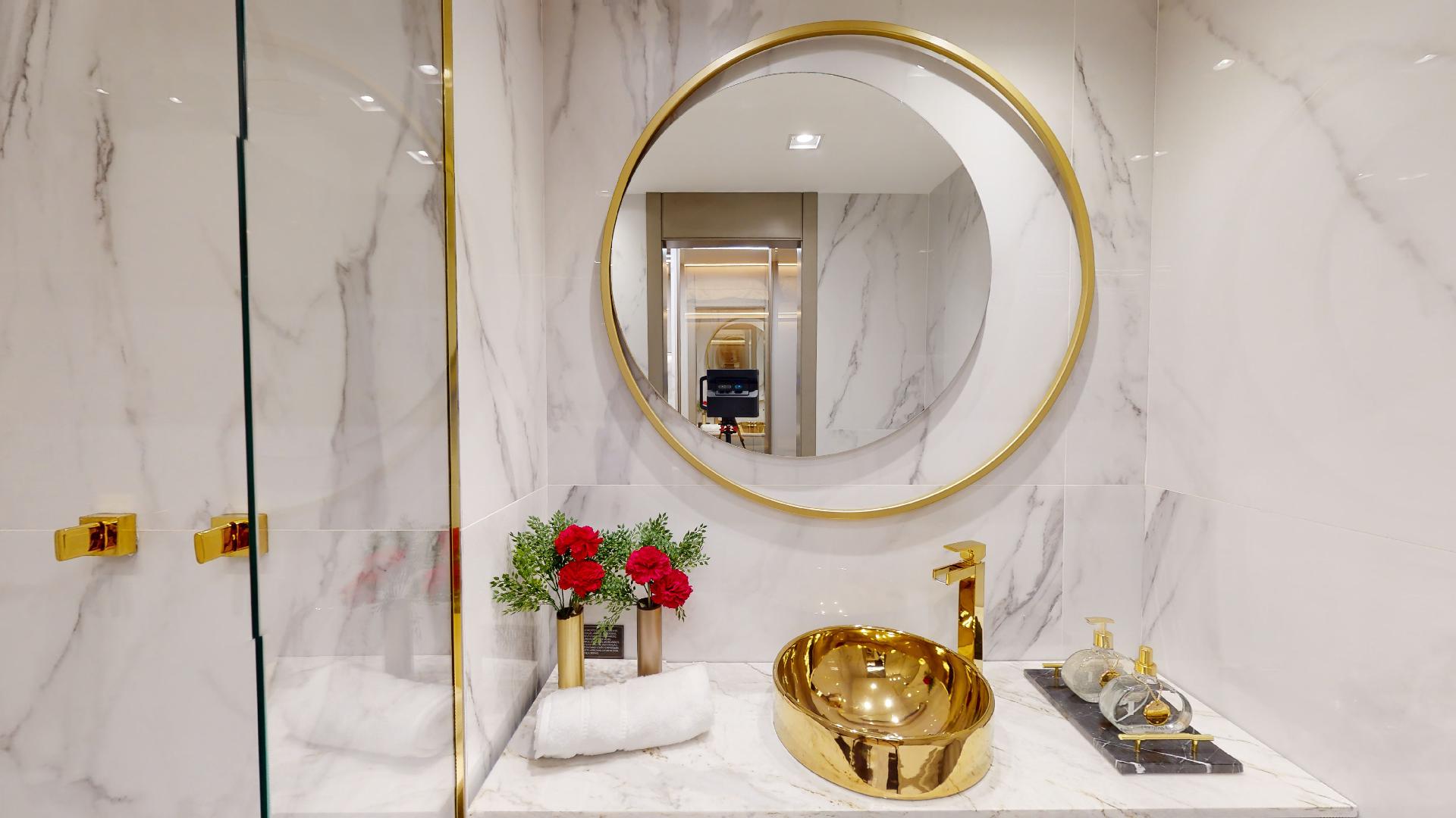 On The Sky Cyrela by YOO — Foto do Banheiro do Decorado de 36 m²