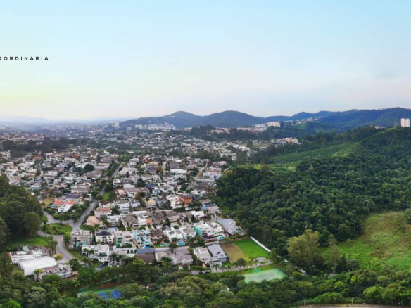 Square Design Residence – Vista panorâmica de referência do empreendimento — página integral do book RSF