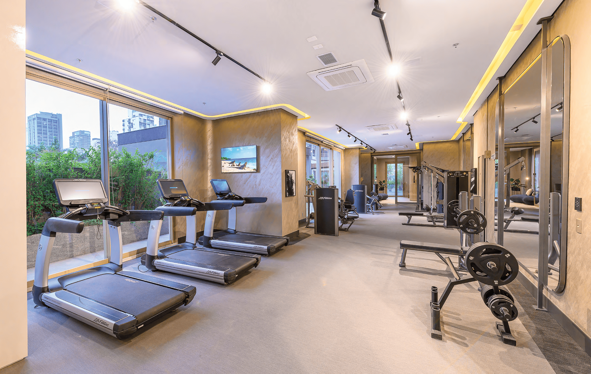 Aero Design by Pininfarina – foto oficial de fitness, vista 9