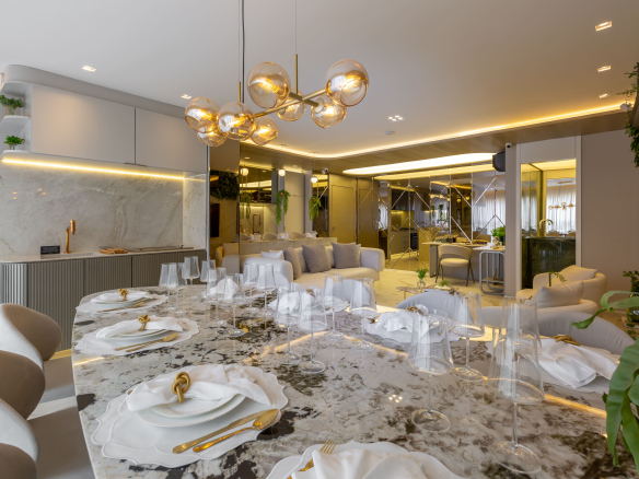 Eden Park by Dror | Eden West – Jantar e cozinha do decorado de 94 m²